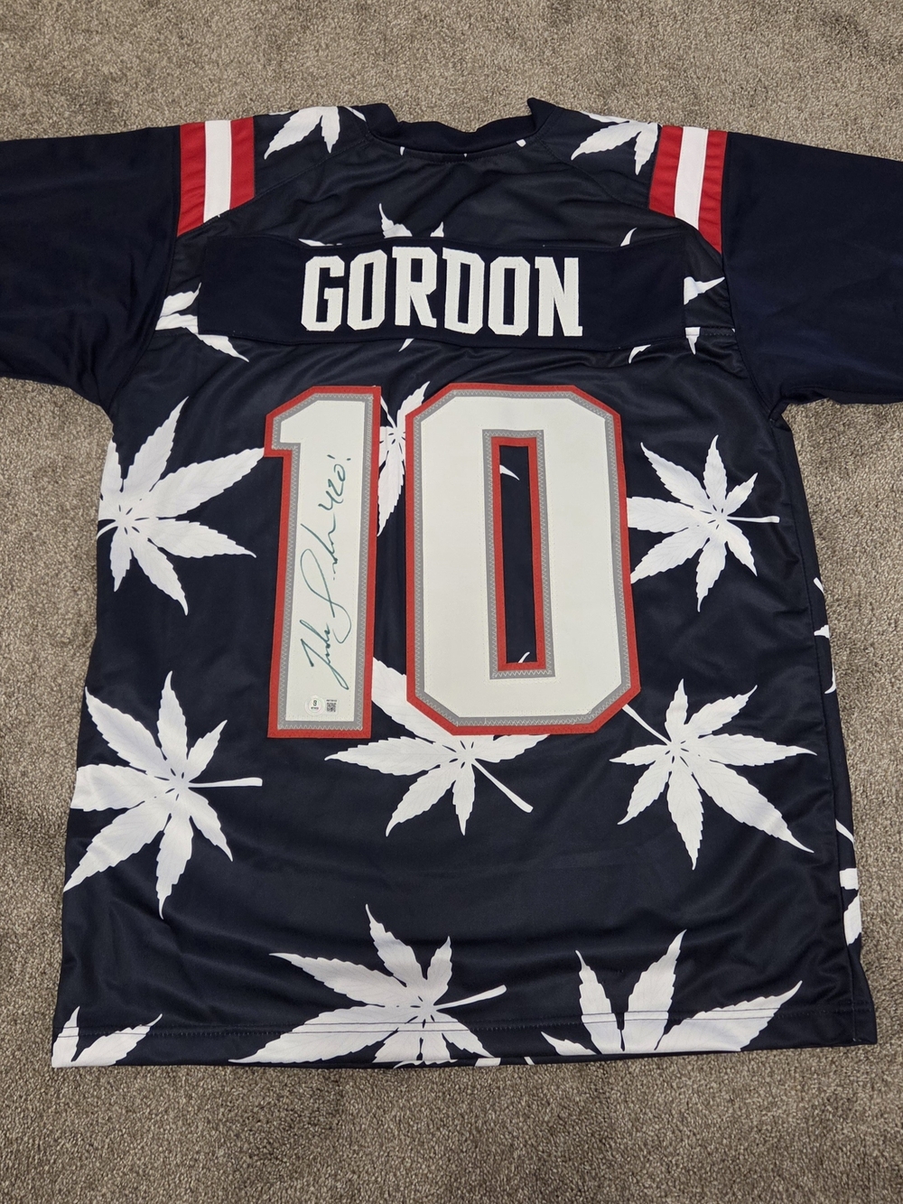 Josh Gordon Signed 420 Hemp Patriots #10 Mens XL Jersey Beckett COA